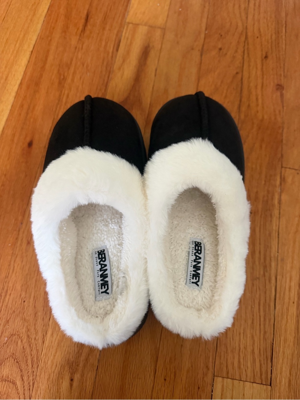 Women's Black Faux-Fur Lined Slip-On Slippers